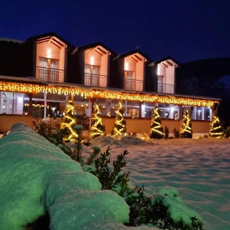 Bed and Breakfast Honey Valley Б'єлашница Екстер'єр фото