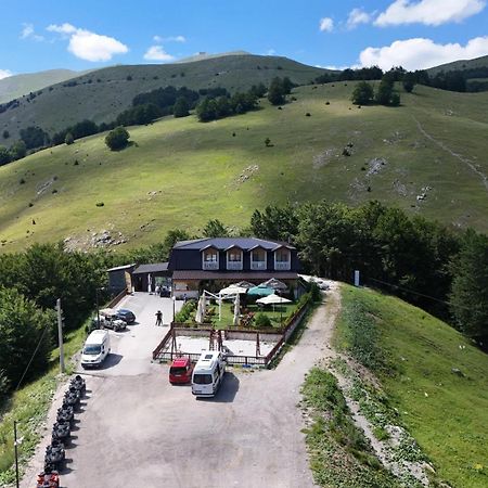 Bed and Breakfast Honey Valley Б'єлашница Екстер'єр фото